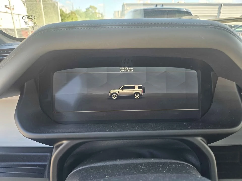 2020 Land Rover Defender L663 - Image 15 of 17