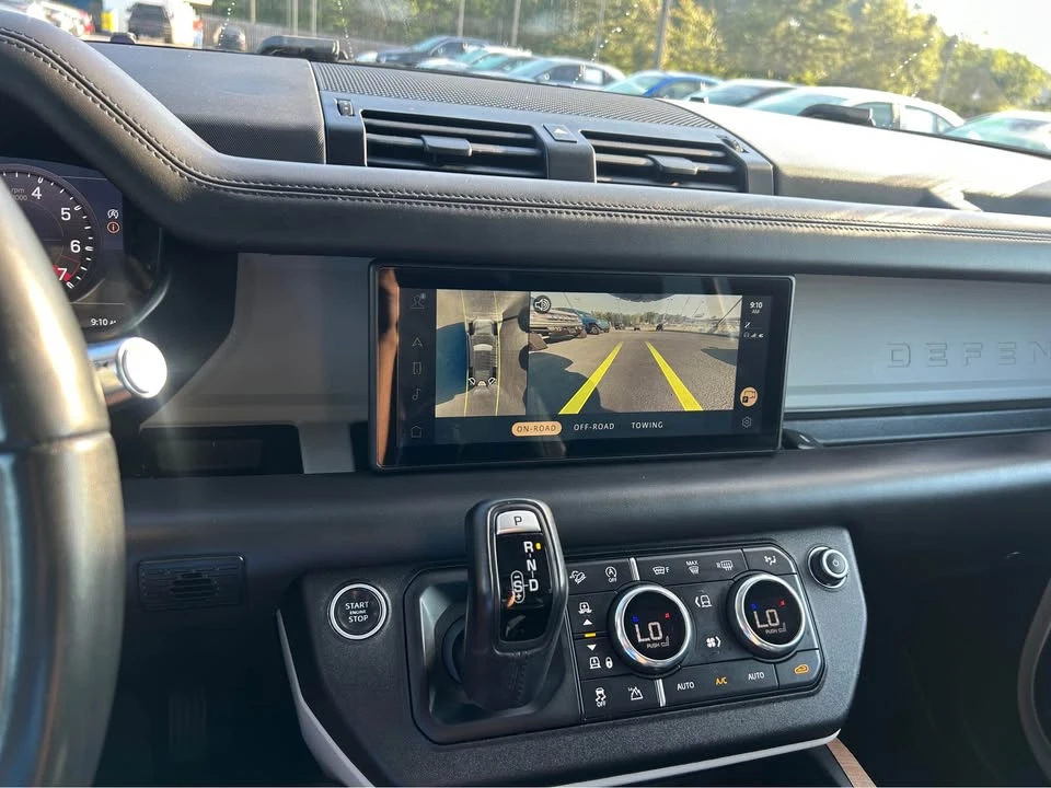 2020 Land Rover Defender L663 - Image 16 of 17