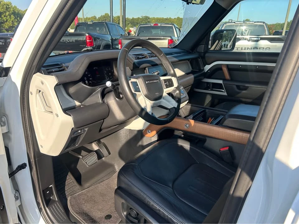 2020 Land Rover Defender L663 - Image 14 of 17