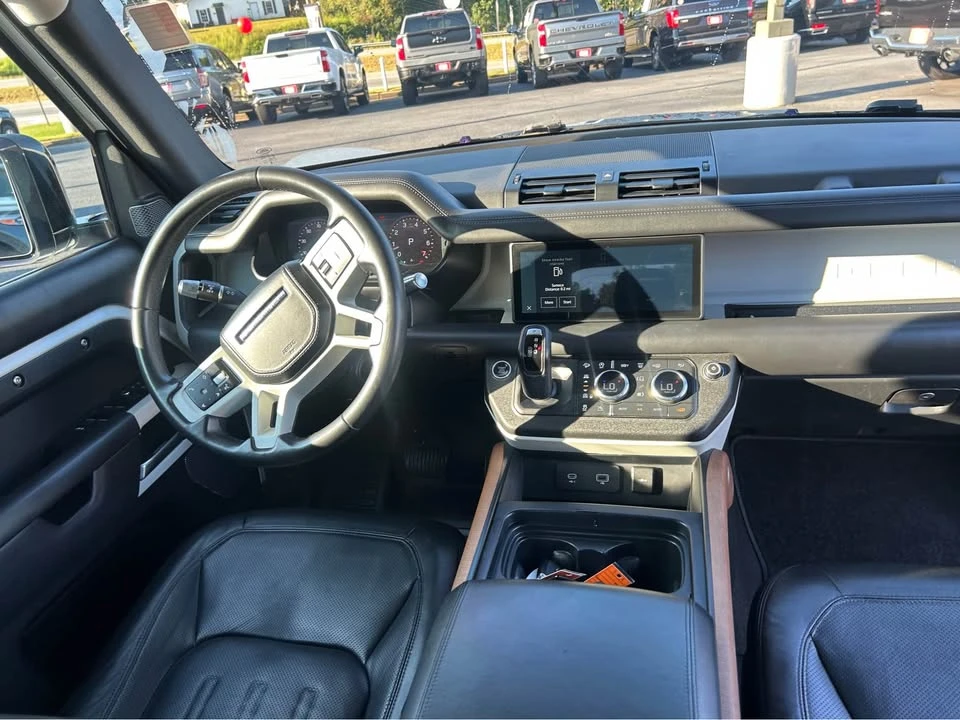 2020 Land Rover Defender L663 - Image 12 of 17