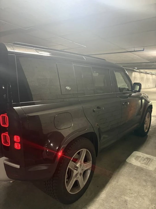 2020 Land Rover Defender L663 - Image 5 of 10