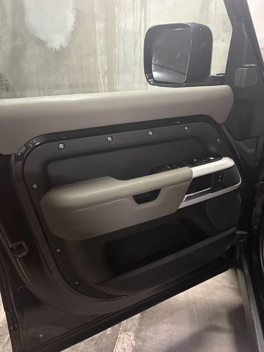 2020 Land Rover Defender L663 - Image 8 of 10