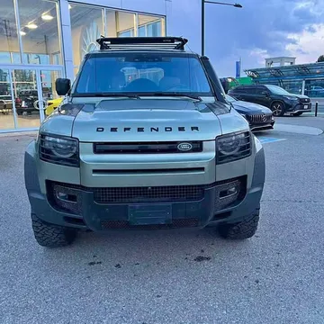 2020 Land Rover Defender 110 SE