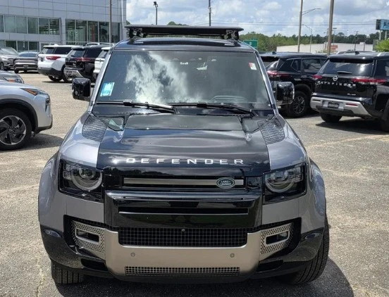 2020 Land Rover Defender L663 - Image 2 of 10