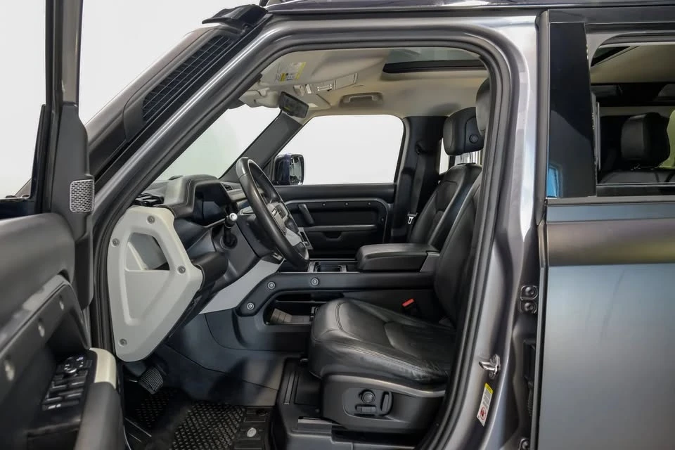 2020 Land Rover Defender L663 - Image 5 of 20