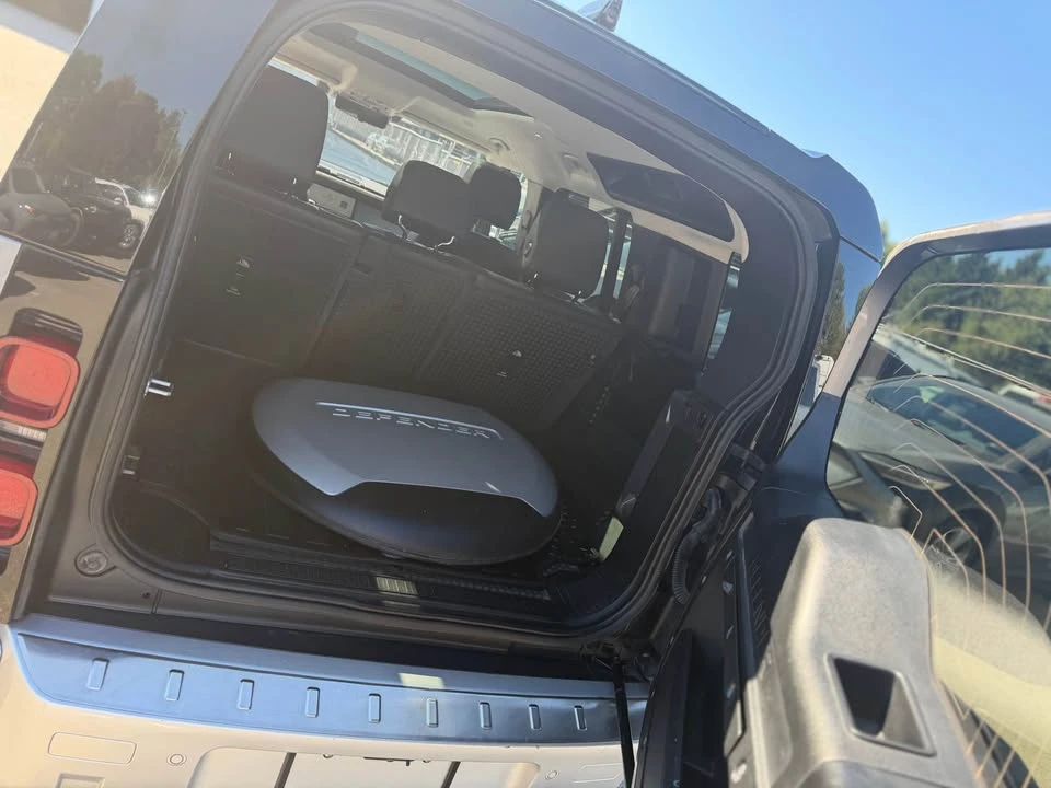 2020 Land Rover Defender L663 - Image 8 of 17