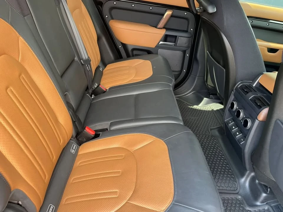 2020 Land Rover Defender L663 - Image 11 of 15