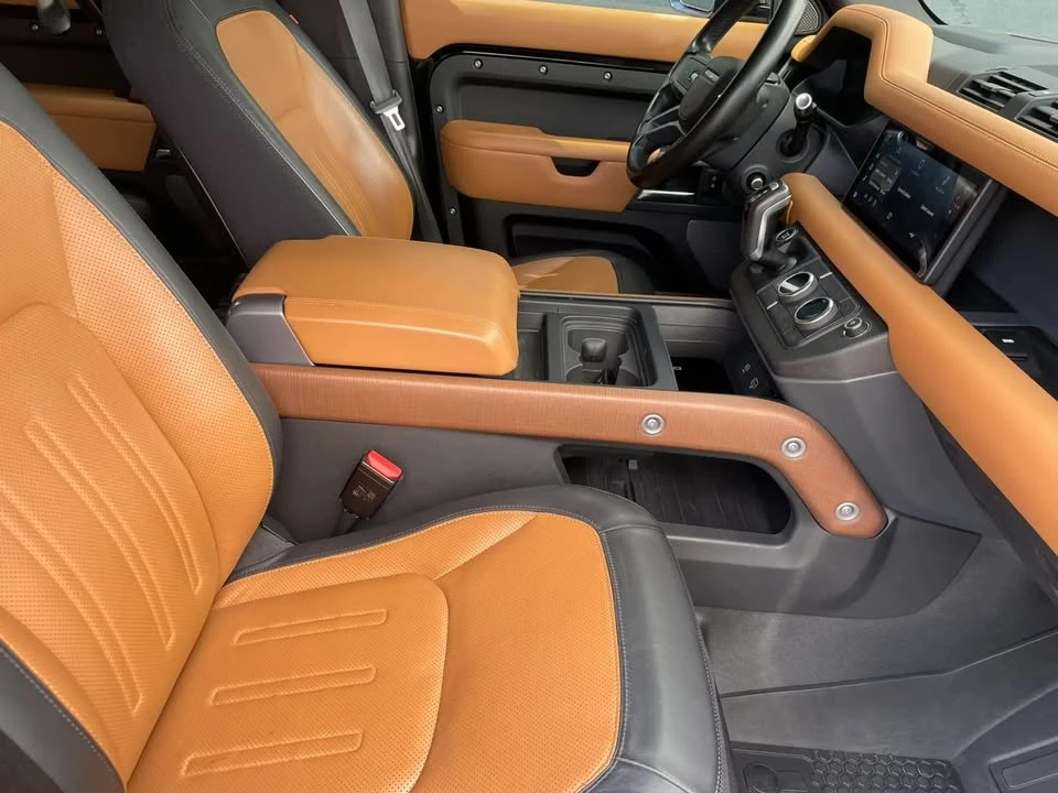 2020 Land Rover Defender L663 - Image 10 of 15