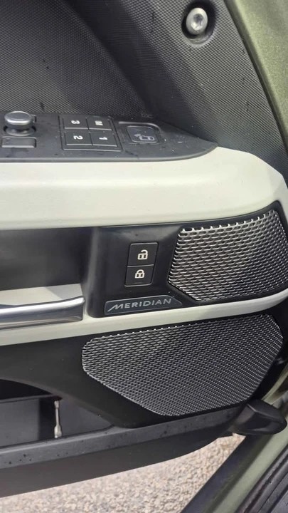 2020 Land Rover Defender L663 - Image 14 of 14