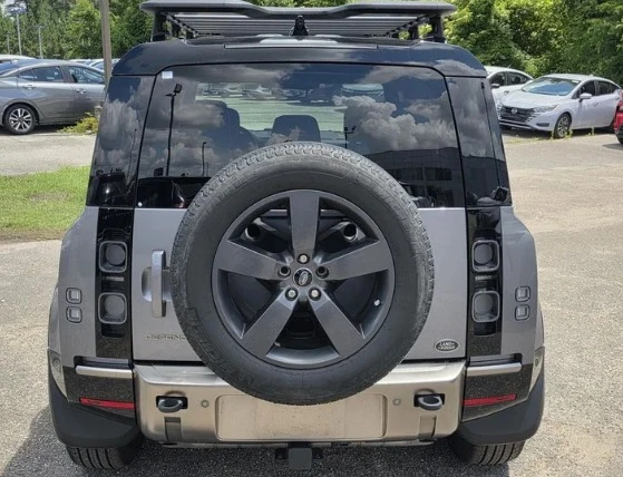 2020 Land Rover Defender L663 - Image 5 of 11