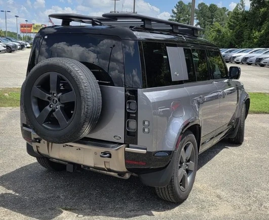 2020 Land Rover Defender L663 - Image 4 of 11