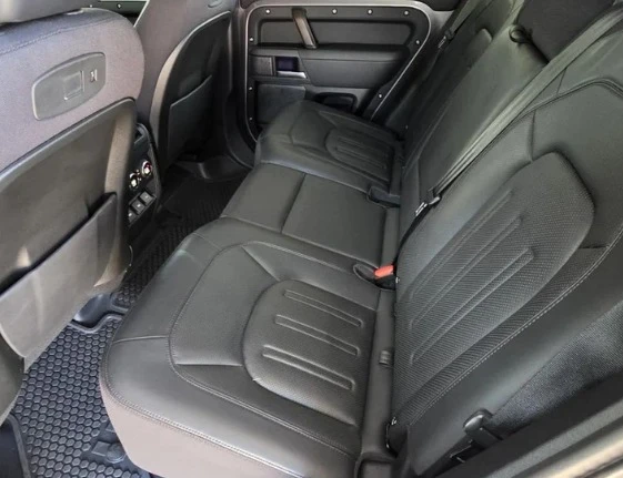 2020 Land Rover Defender L663 - Image 10 of 11