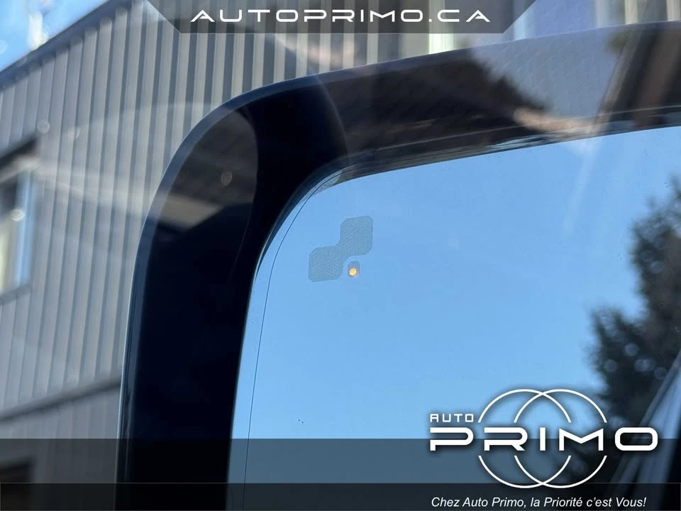 2020 Land Rover Defender L663 - Image 11 of 20