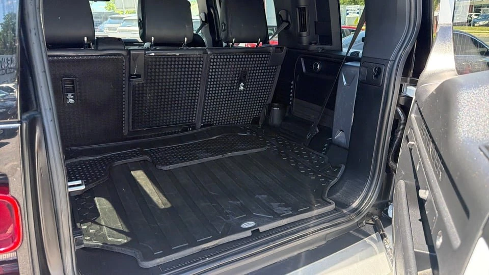 2020 Land Rover Defender L663 - Image 12 of 20