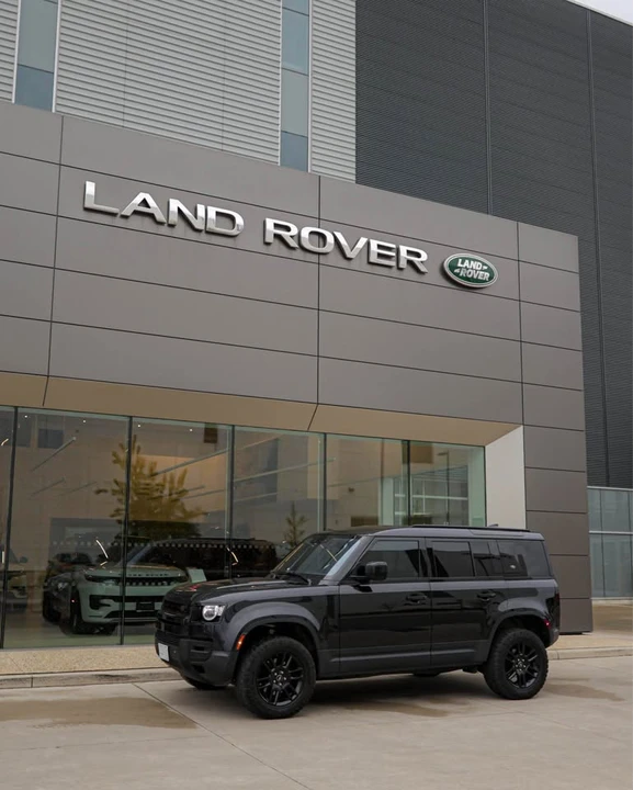 2020 Land Rover Defender L663 - Image 4 of 5