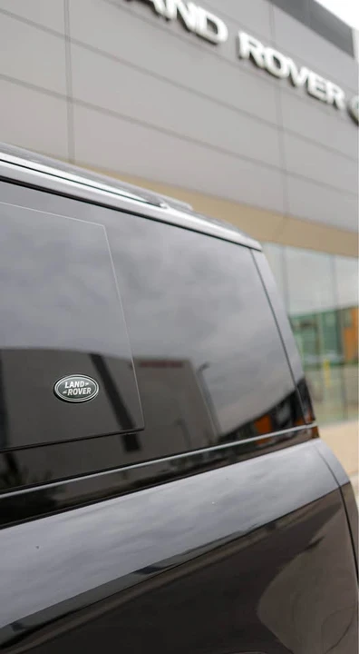 2020 Land Rover Defender L663 - Image 5 of 5