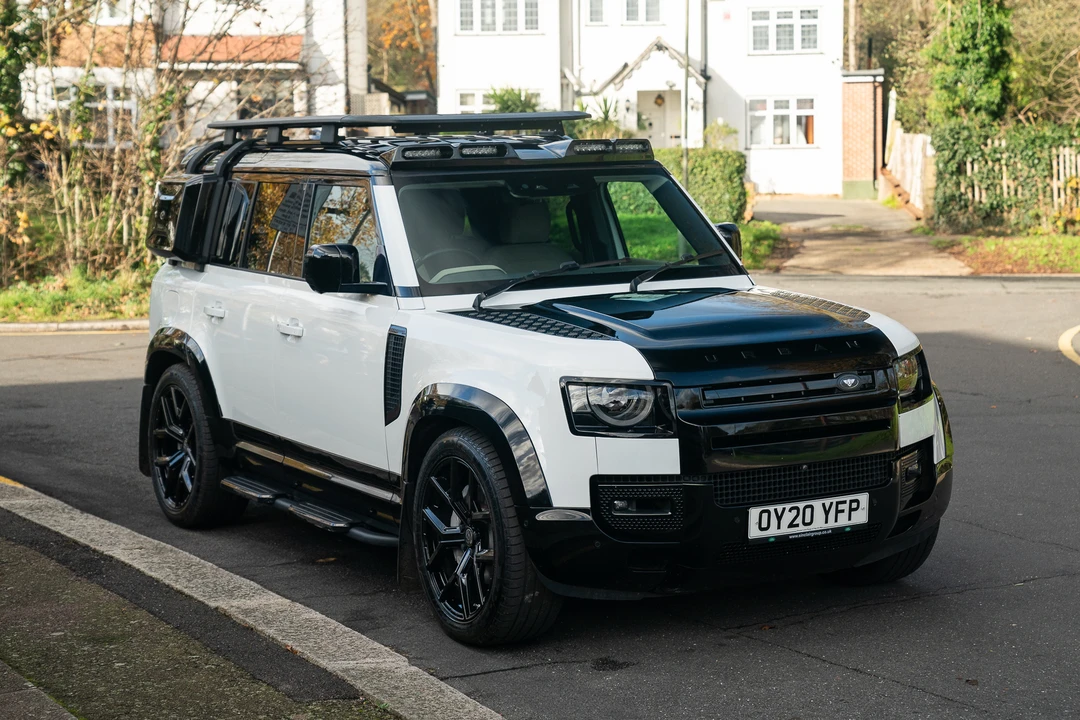 2020 Land Rover Defender L663 - Image 13 of 31