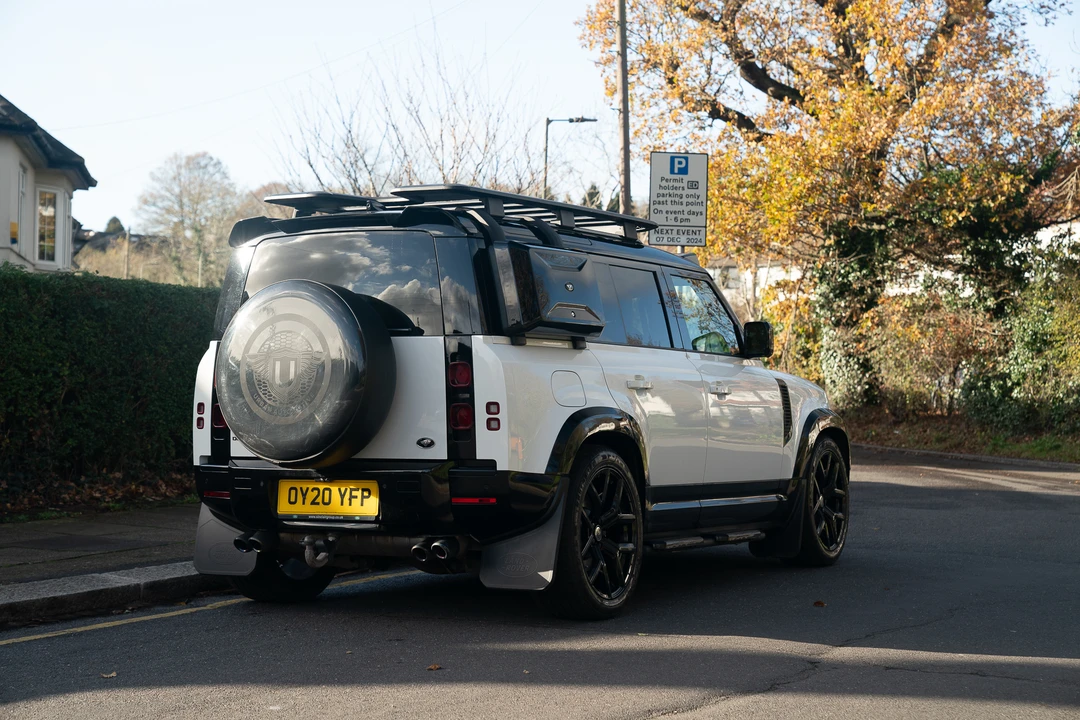 2020 Land Rover Defender L663 - Image 7 of 31