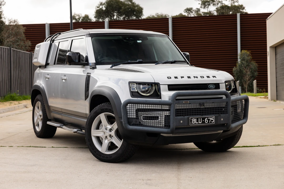 2020 Land Rover Defender L663 - Image 3 of 31