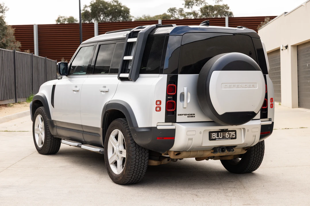 2020 Land Rover Defender L663 - Image 7 of 31