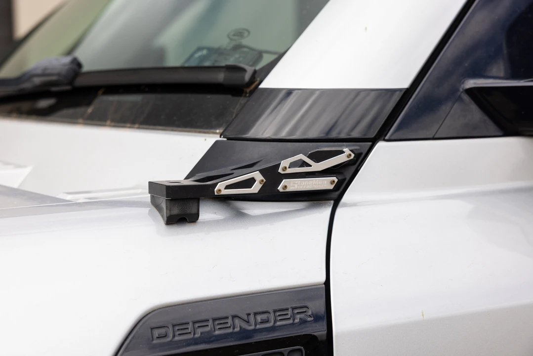 2020 Land Rover Defender L663 - Image 16 of 31