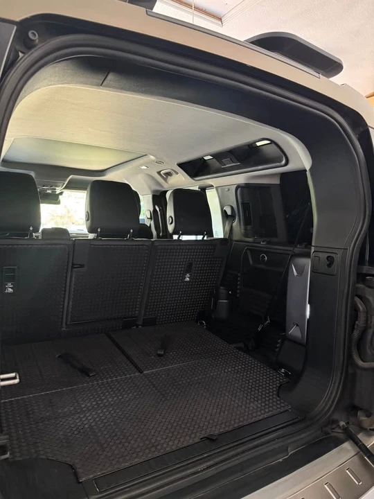 2020 Land Rover Defender L663 - Image 16 of 18