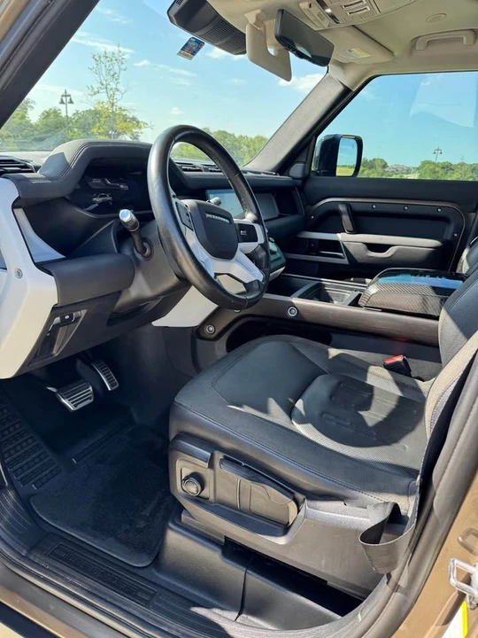 2020 Land Rover Defender L663 - Image 7 of 18