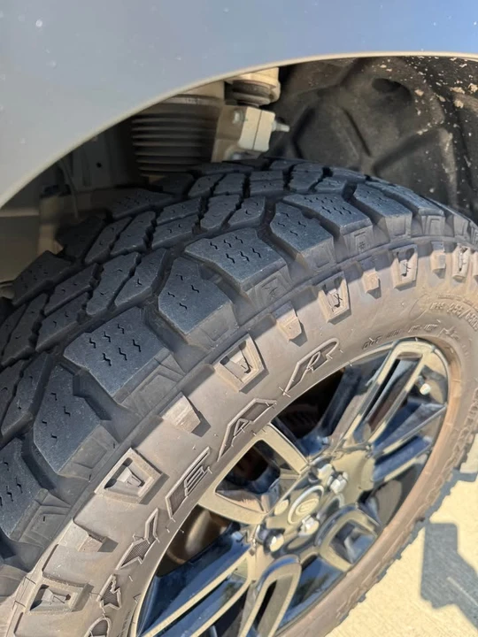 2020 Land Rover Defender L663 - Image 10 of 18