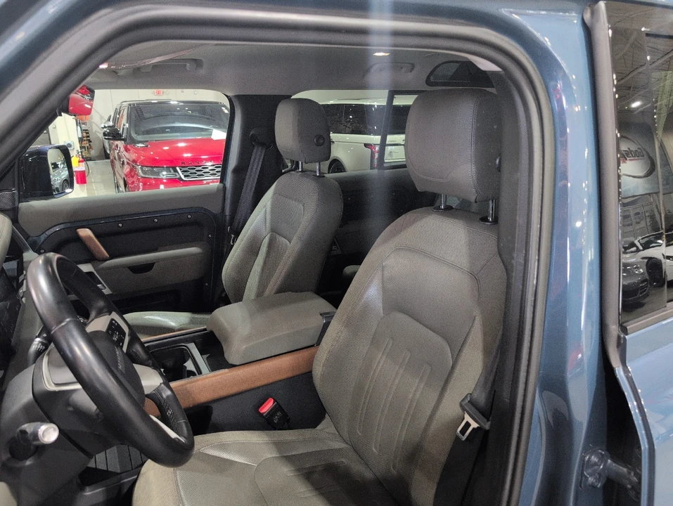 2020 Land Rover Defender 110 - Image 10 of 12