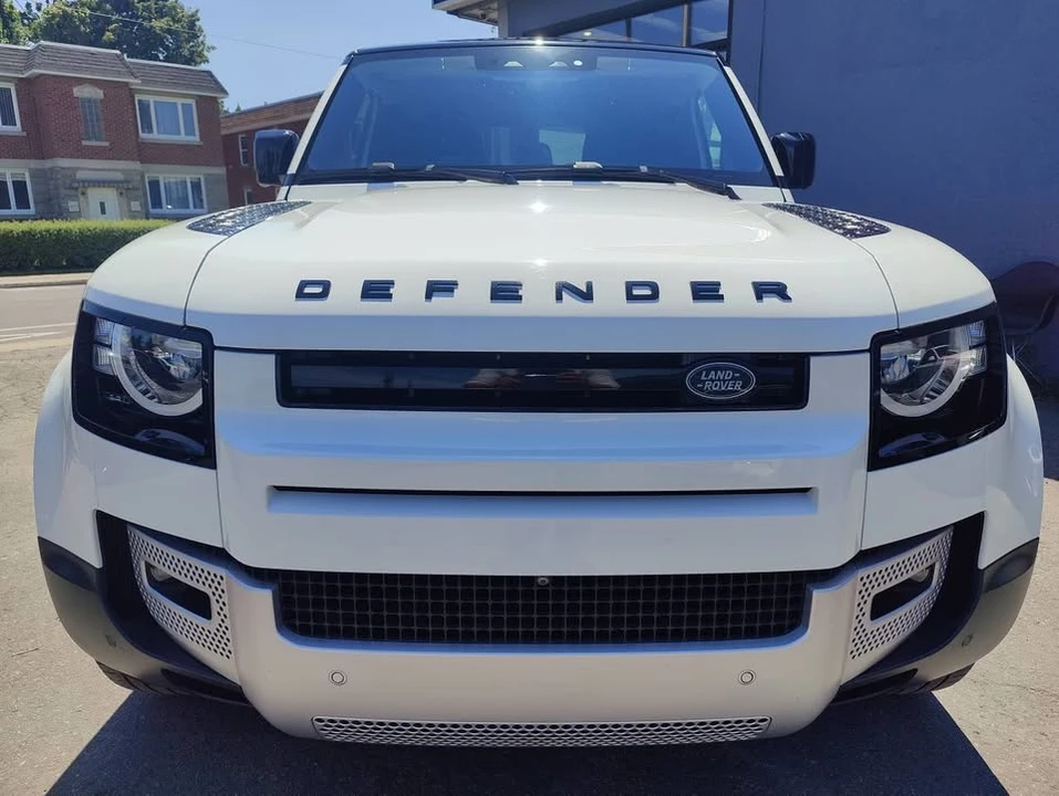 2020 Land Rover Defender L663 - Image 3 of 17