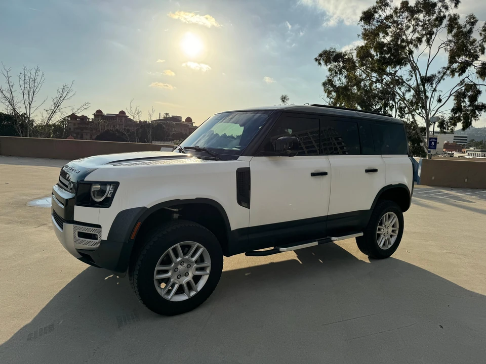 2020 Land Rover Defender L663 - Image 12 of 31