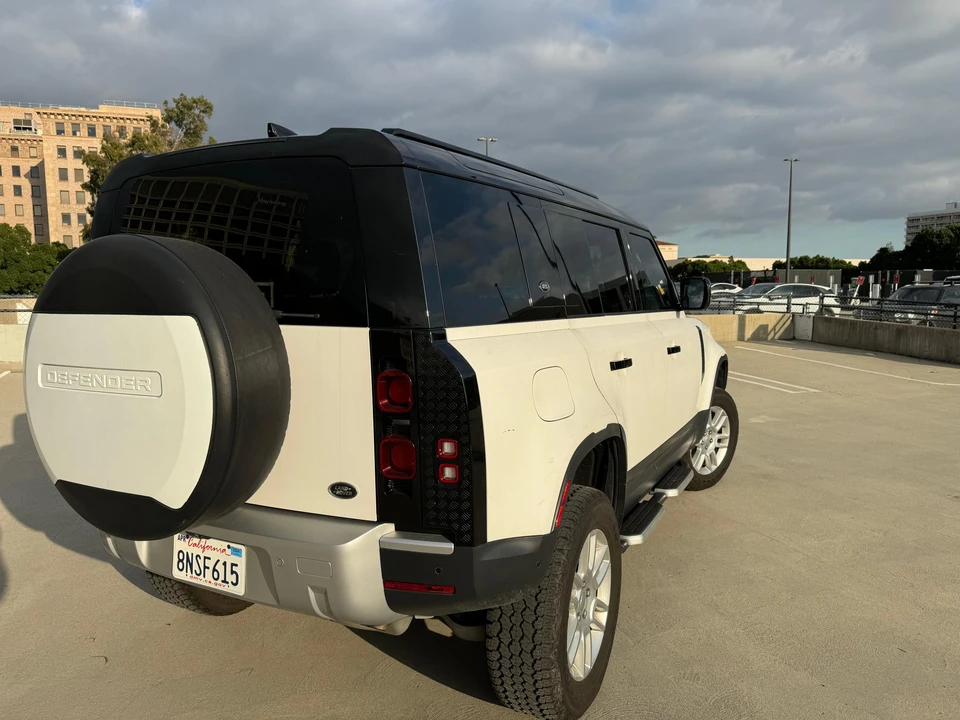 2020 Land Rover Defender L663 - Image 16 of 31