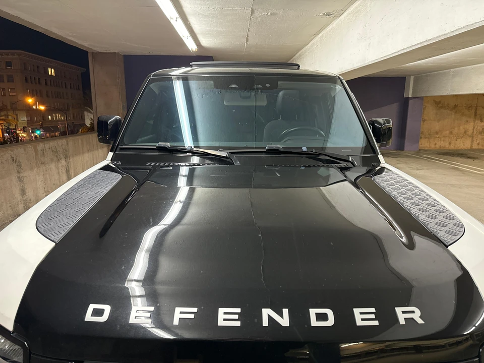 2020 Land Rover Defender L663 - Image 25 of 31