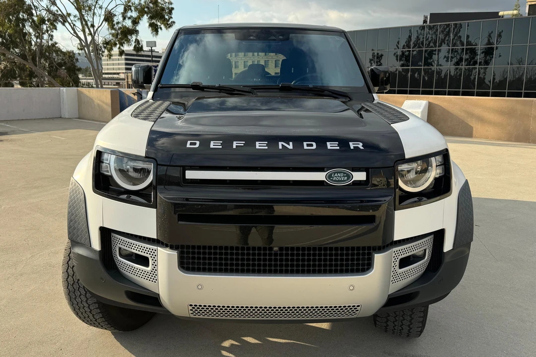 2020 Land Rover Defender L663 - Image 2 of 31