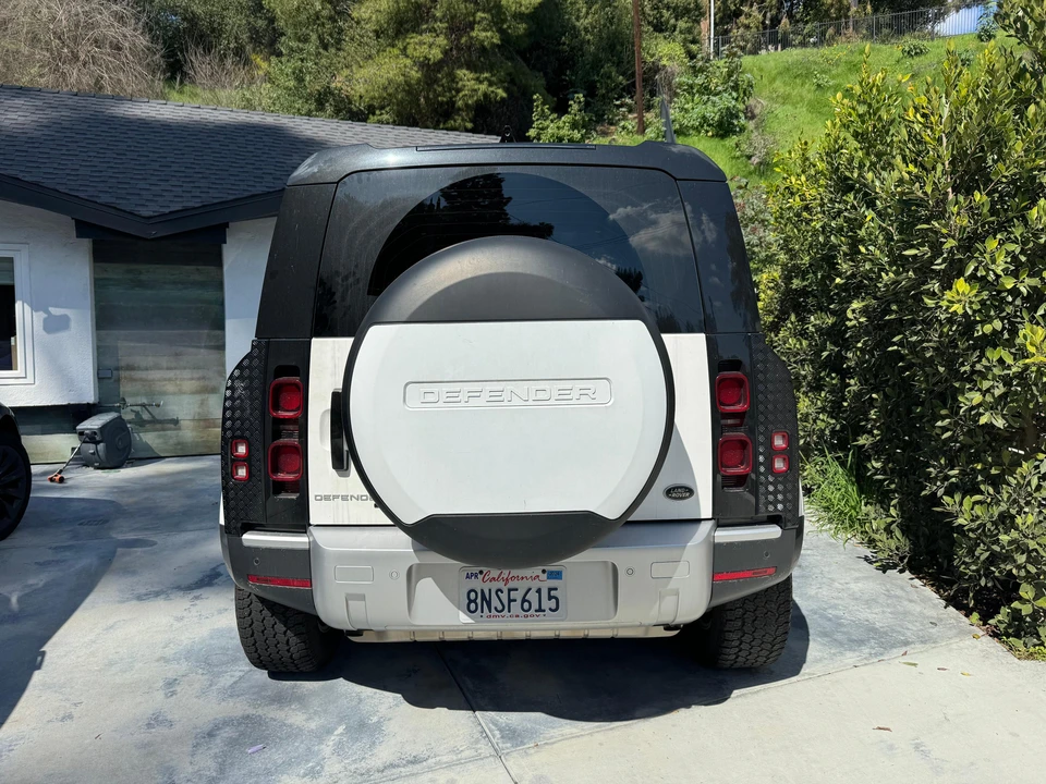 2020 Land Rover Defender L663 - Image 14 of 31
