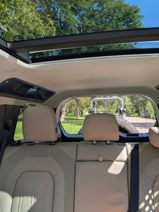 2020 Land Rover Defender L663 - Image 8 of 20