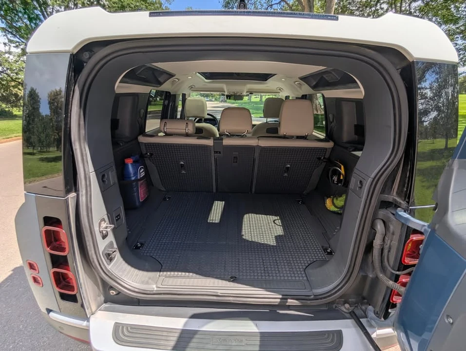2020 Land Rover Defender L663 - Image 18 of 20