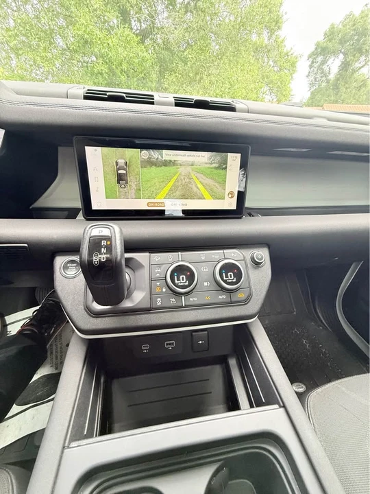 2020 Land Rover Defender L663 - Image 16 of 18