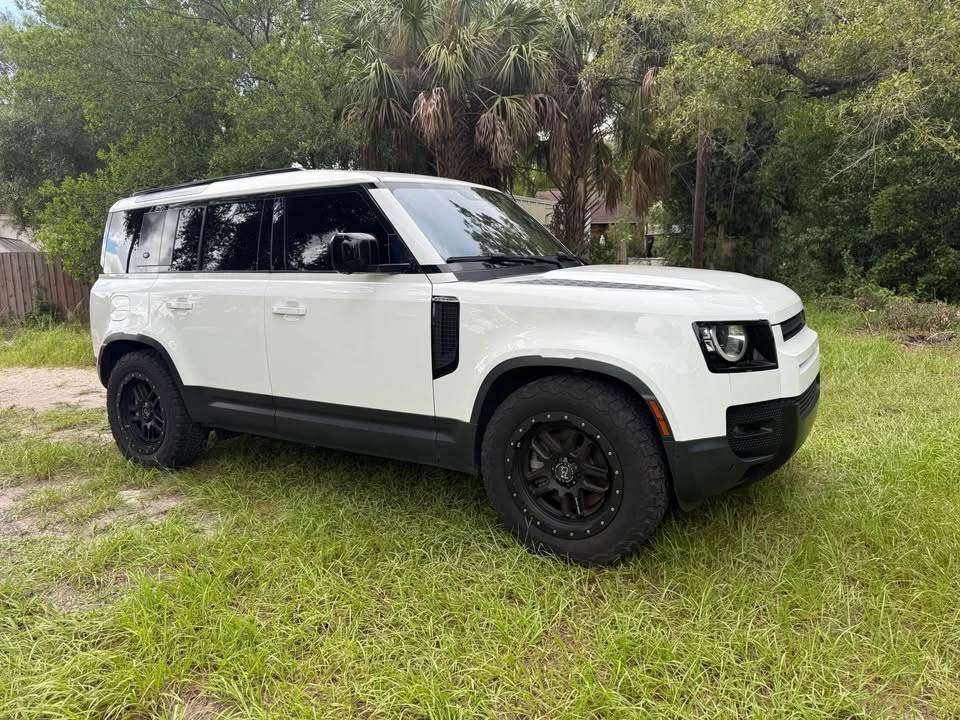 2020 Land Rover Defender L663 - Image 2 of 18