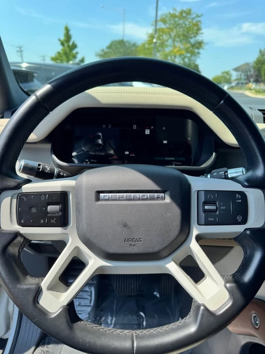 2020 Land Rover Defender L663 - Image 10 of 17