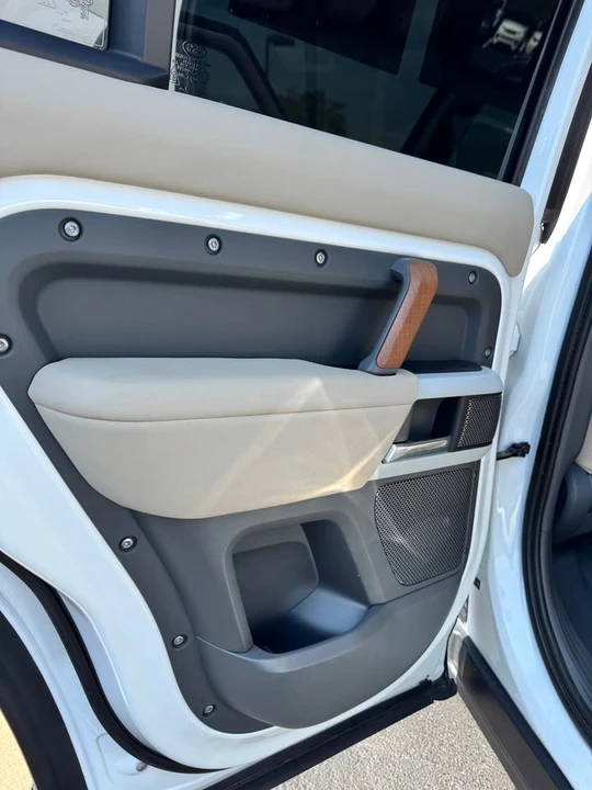 2020 Land Rover Defender L663 - Image 14 of 17