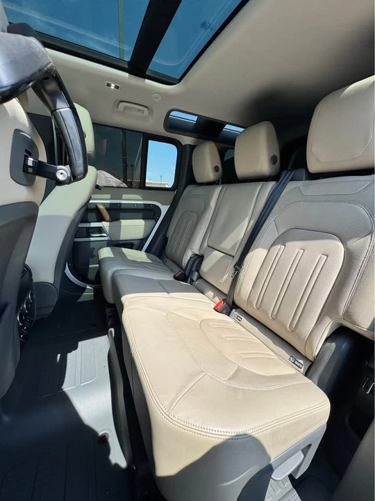 2020 Land Rover Defender L663 - Image 15 of 17