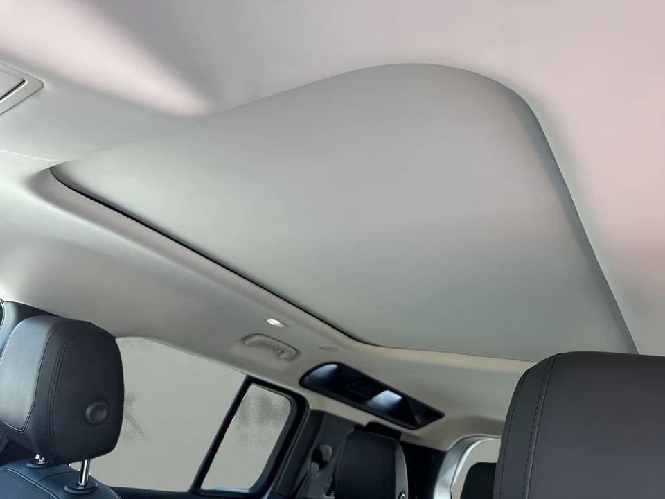2020 Land Rover Defender 110 - Image 12 of 12