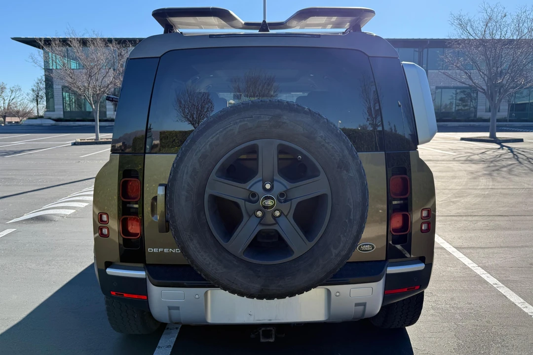 2020 Land Rover Defender 110 - Image 5 of 31