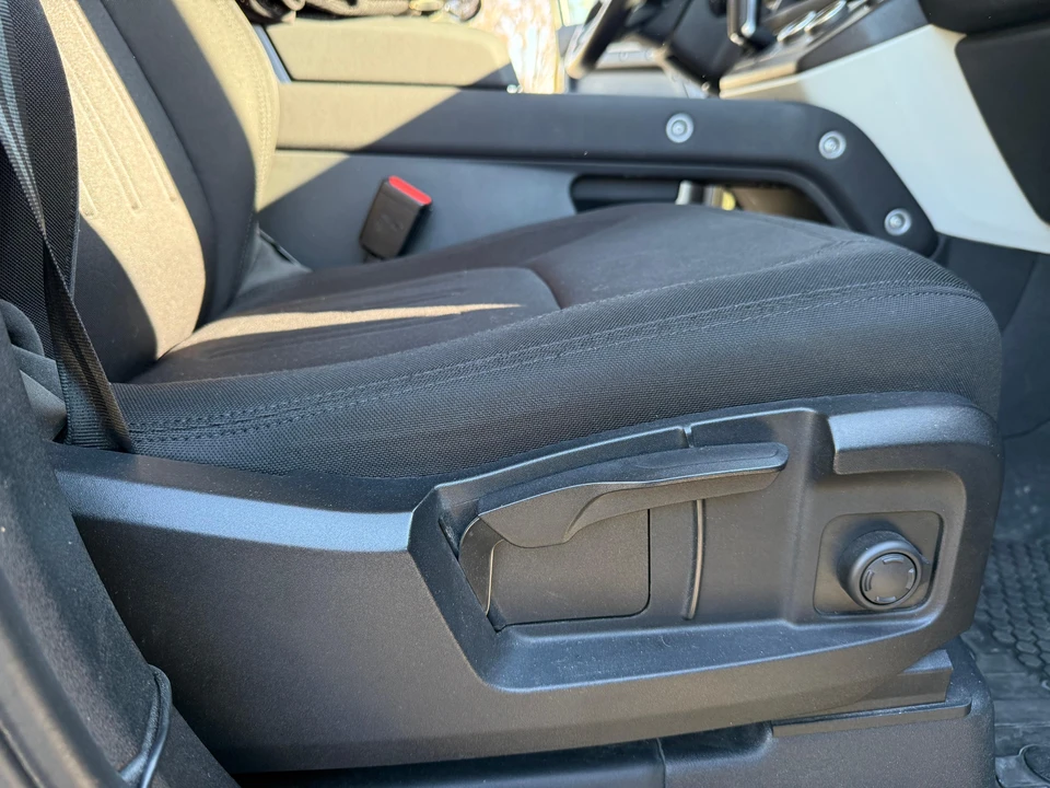 2020 Land Rover Defender 110 - Image 30 of 31