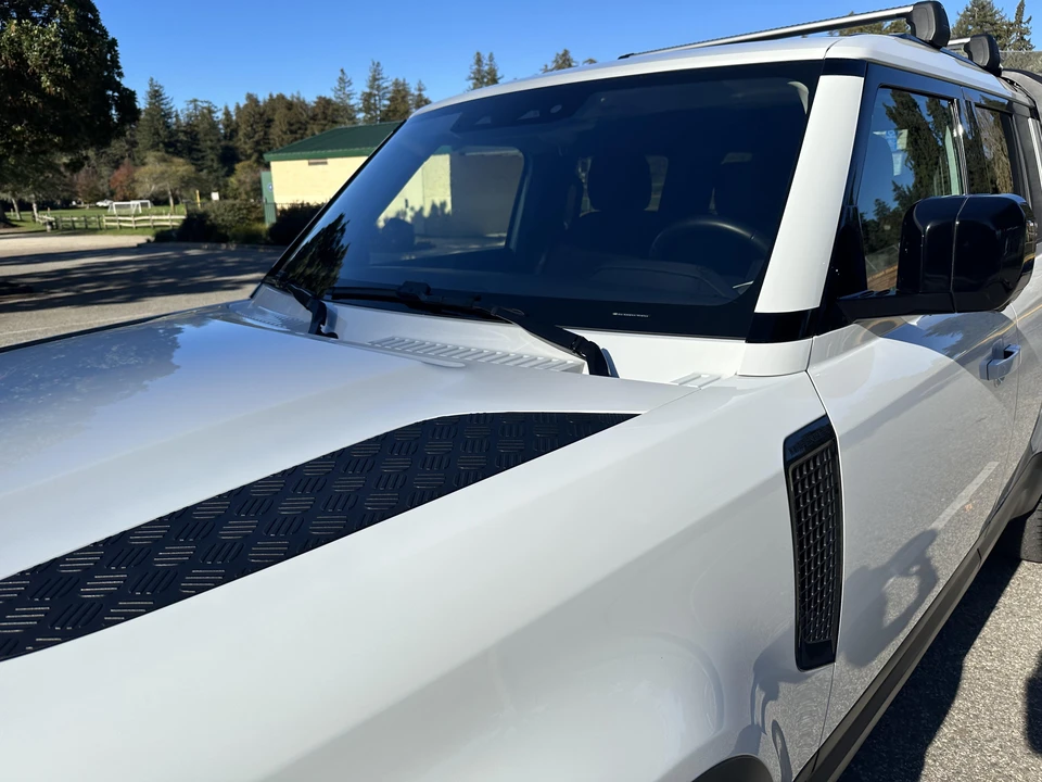 2020 Land Rover Defender L663 - Image 13 of 26