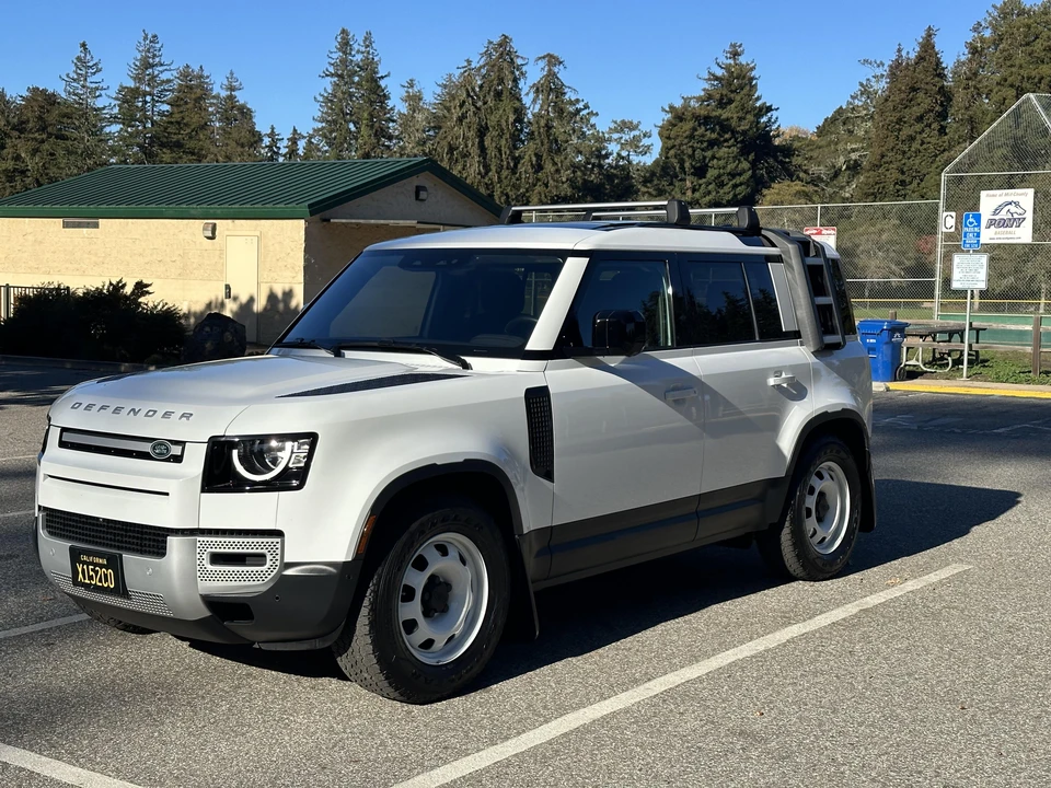 2020 Land Rover Defender L663 - Image 7 of 26