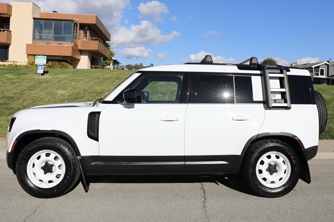 2020 Land Rover Defender L663 - Image 3 of 26