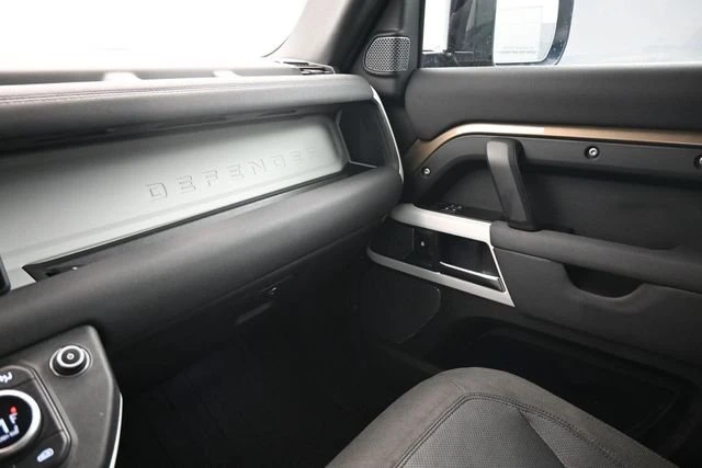 2020 Land Rover Defender L663 - Image 9 of 20