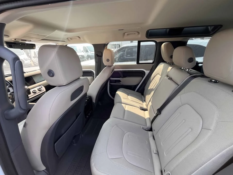 2020 Land Rover Defender L663 - Image 7 of 7